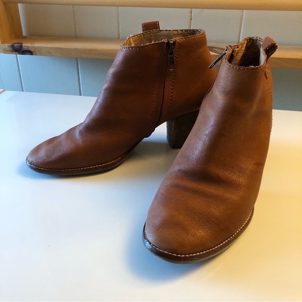 *worn* MADEWELL Brown Unisex Leather Upper Block Heel Women’s size 7 Zip Booties